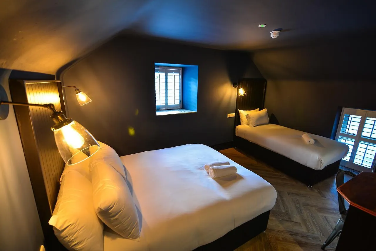 Värdshus The Continental Boutique Residence Galway